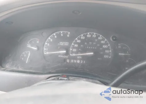 1996 Ford Explorer z USA, uszkodzony, nr VIN 1FMDU35P0TUD47687